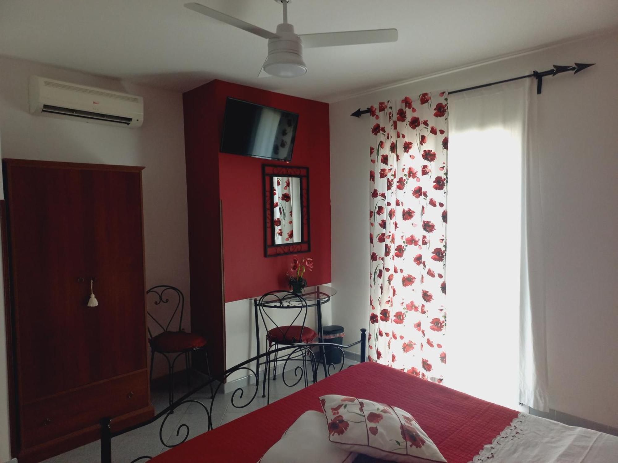 Sunrise Bed & Breakfast Lascari Oda fotoğraf